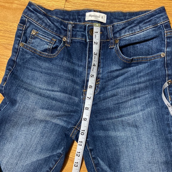Special A Kodi 98%cotton mid-rise distressed hem flare jeans. Size 5 (27) - Picture 10 of 15